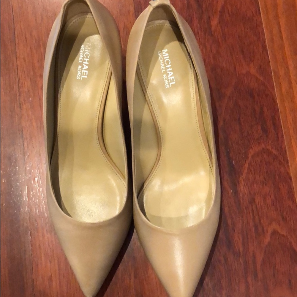 Michael Kors nude kitten heels